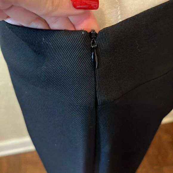 AKRIS Punto Black Textured Wool Wide Leg Flat Front Side Zip Pants, 6! - Picture 4 of 9